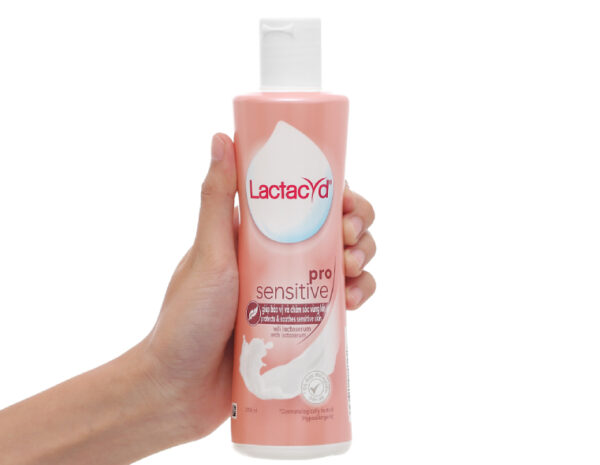 Lactacyd Pro Sensitive (Chai 250ml)